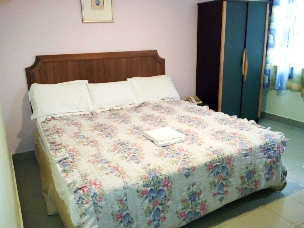 Oyo 89584 Hotel Sahara Kuala Kubu Bharu Eksteriør billede