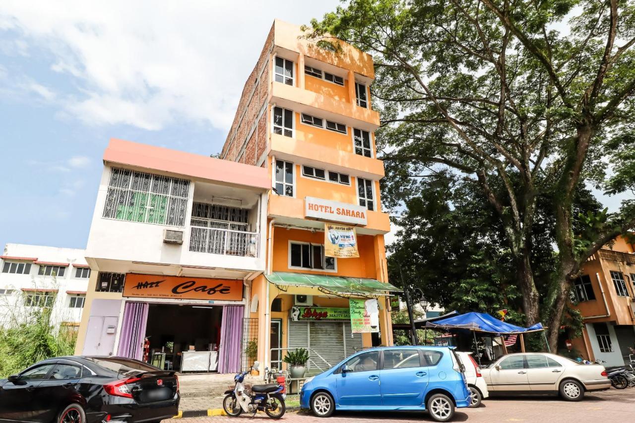 Oyo 89584 Hotel Sahara Kuala Kubu Bharu Eksteriør billede