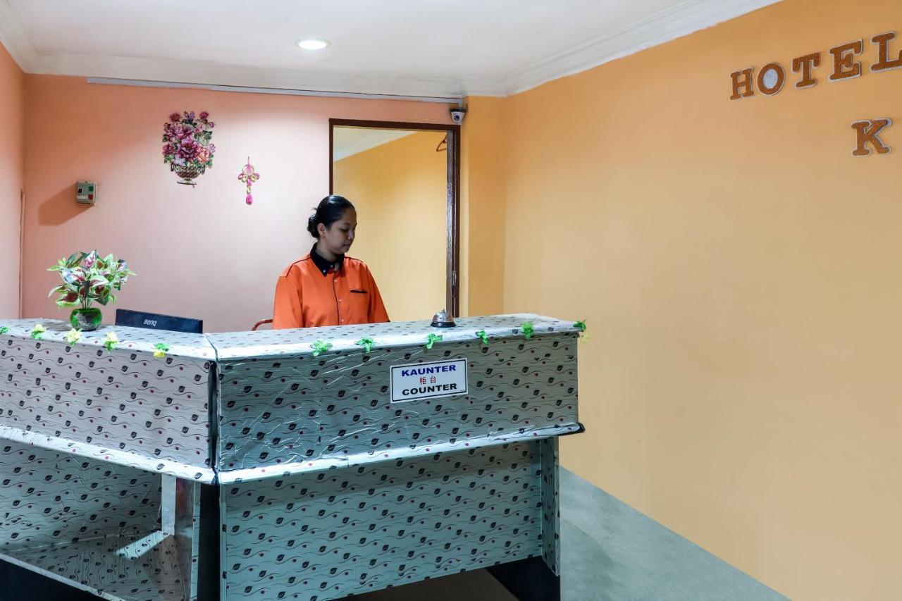 Oyo 89584 Hotel Sahara Kuala Kubu Bharu Eksteriør billede