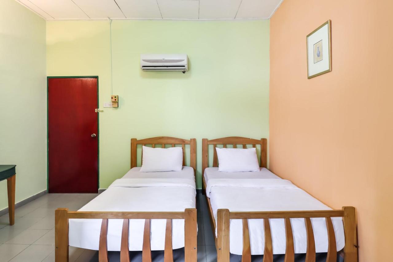 Oyo 89584 Hotel Sahara Kuala Kubu Bharu Eksteriør billede