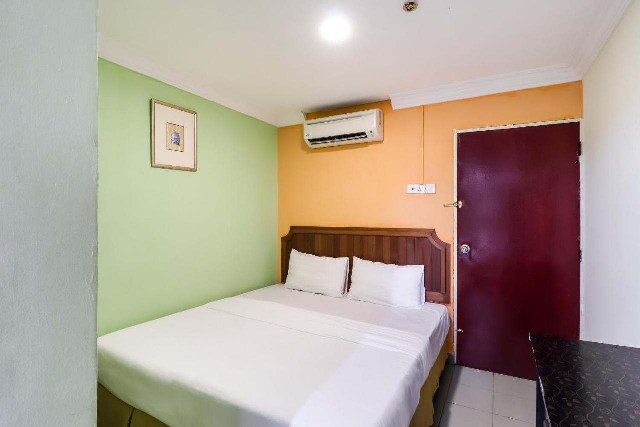 Oyo 89584 Hotel Sahara Kuala Kubu Bharu Værelse billede