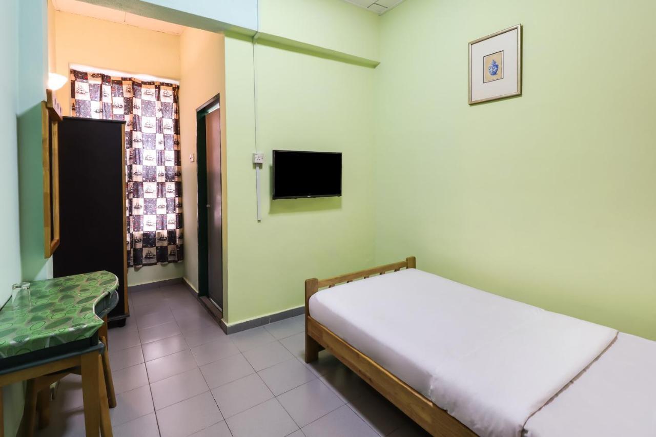 Oyo 89584 Hotel Sahara Kuala Kubu Bharu Eksteriør billede